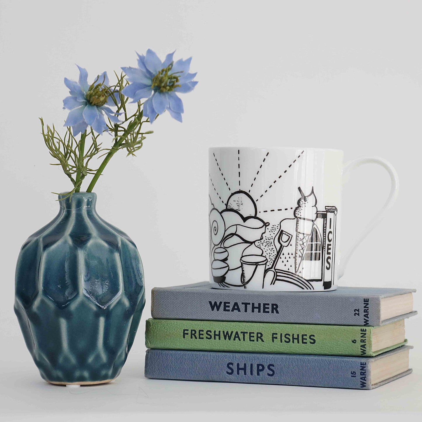 Celebrating Whitley Bay mug - For The Love Of The North