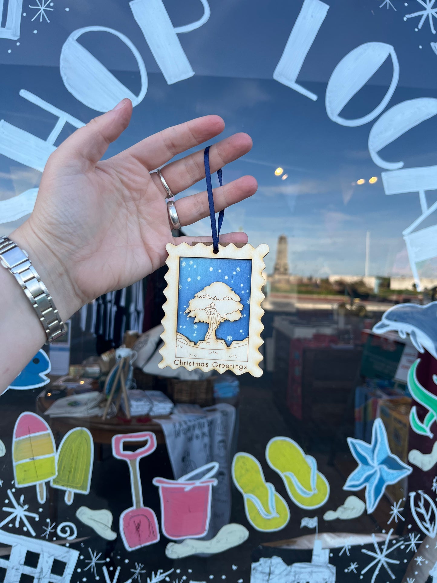 A Sycamore Gap Portrait Decoration