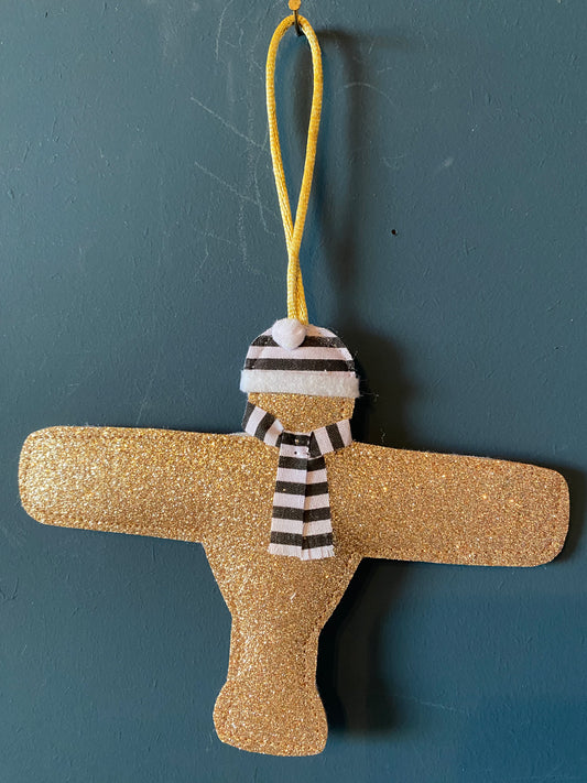 Gold Angel with Toon hat and scarf decoration