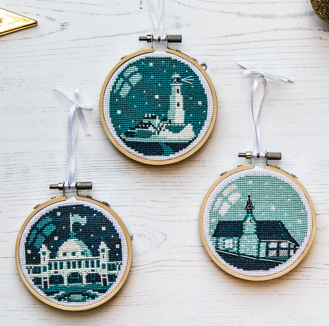 Whitley Bay & Cullercoats Christmas Bauble Cross Stitch Kit