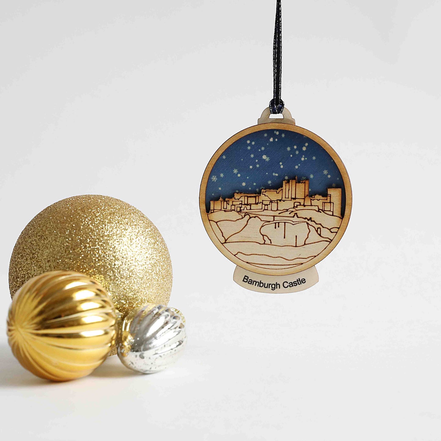 Bamburgh Castle Snow Globe Decoration - For The Love Of The North